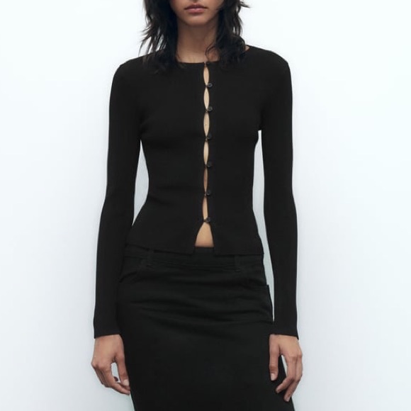 ZARA BUTTON UP KNIT - Picture 2 of 6